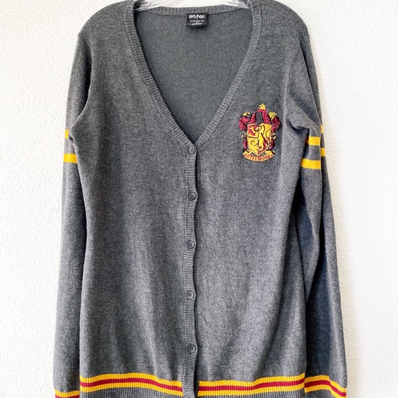grey gryffindor sweater